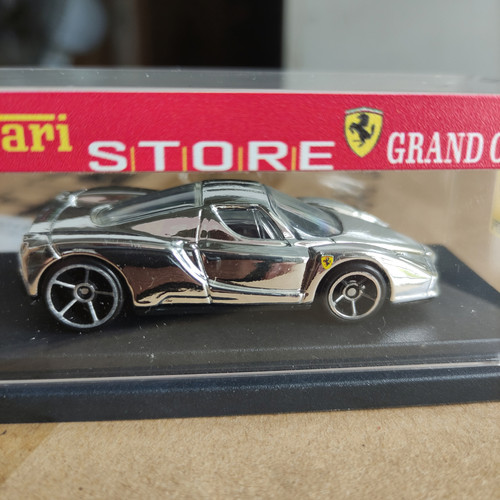 Nuova vetrina hot wheels - vetrina,